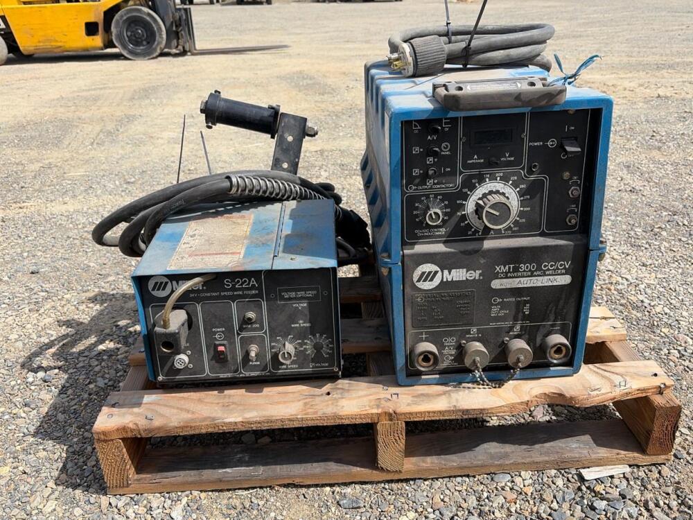 Miller Inverter Welder w/ S-22A Wire Feeder