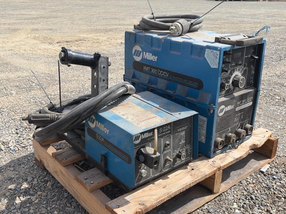 Miller Inverter Welder w/ S-22A Wire Feeder