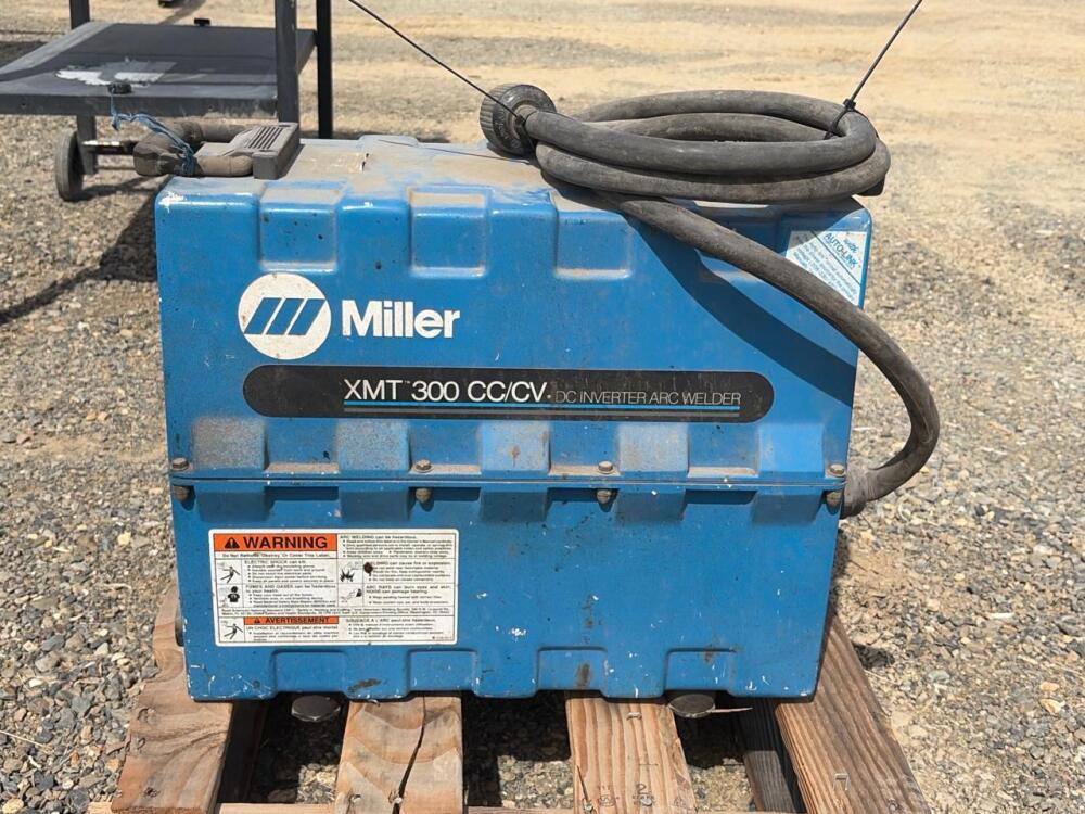 Miller Inverter Welder w/ S-22A Wire Feeder