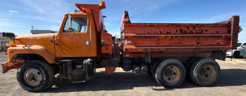1997 International 4900 Tandem Axle Dump Truck, Hendrickson-Godwin Body - 2