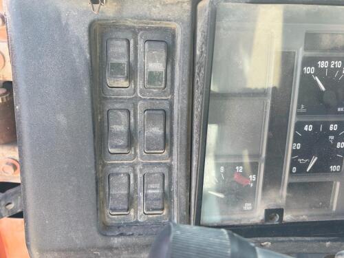1997 International 4900 Tandem Axle Dump Truck, Hendrickson-Godwin Body - 12