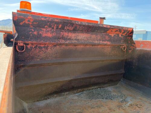 1997 International 4900 Tandem Axle Dump Truck, Hendrickson-Godwin Body - 24