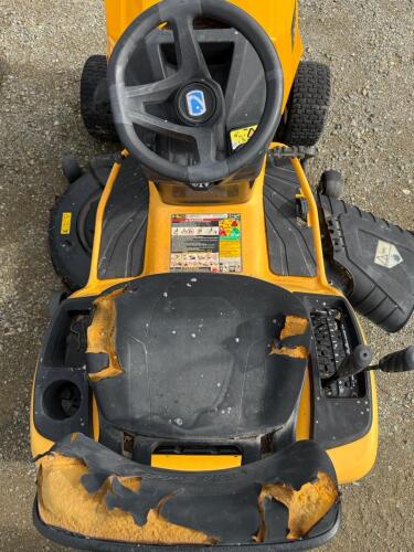 Cub Cadet XT1 Enduro Series Riding Lawn Mower - 7