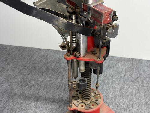 MEC Model 650 Progressive 12 Gauge Shotgun Shell Reloader, 6-Station - 12