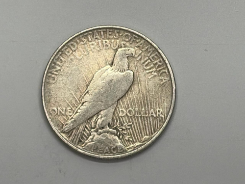 1922 Peace Silver Dollar, USA, 90% Silver, Philadelphia Mint, Circulated - 2