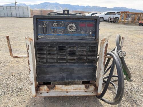 Miller Dimension 452 Industrial Welder, 24V Constant Wire Feeder