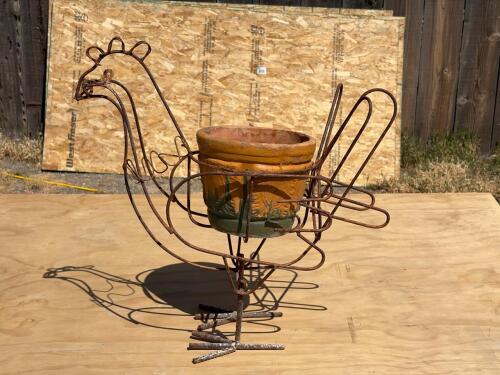 Chicken-Shaped Metal Plant Holder with Ceramic Pot
