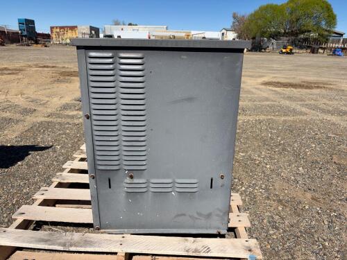 Dayton 4W166H 5kW Standby Generator, 120/240V - 3