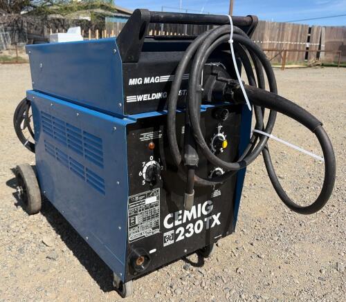 Chicago Electric CEMIG 230TX MIG Welder, 230V, 30&ndash;180A Output!