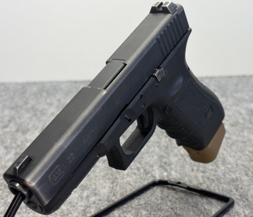 Glock 22 Gen 3 .40 S&W Semi-Auto Pistol, Mag Extension, 4.49" Barrel! - 6