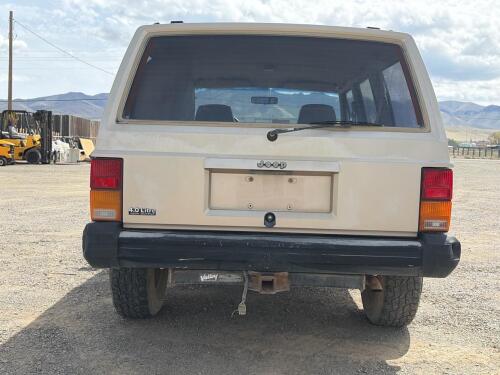1993 Jeep Cherokee Sport - 4x4 - 4