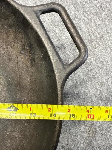 LODGE 14" Cast iron wok - 5