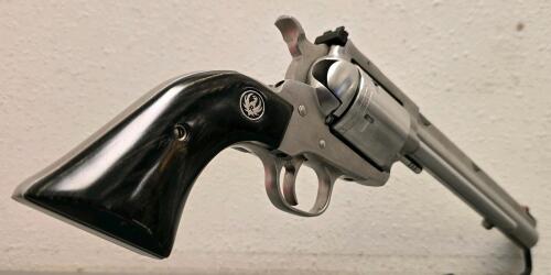 Ruger New Model Super Blackhawk Hunter, .44 Magnum Revolver - 2