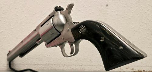 Ruger New Model Super Blackhawk Hunter, .44 Magnum Revolver - 3