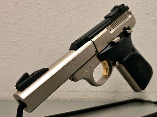 Browning Buck Mark .22 LR Semi-Automatic Pistol - 5