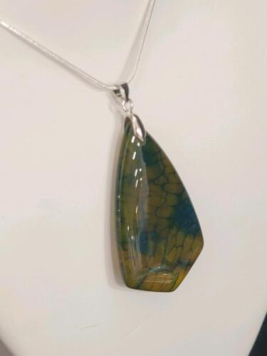 60.50ct Natural Brown/Green Dragon Vein Agate Sheild Pendant Necklace on .925 Chain - 2