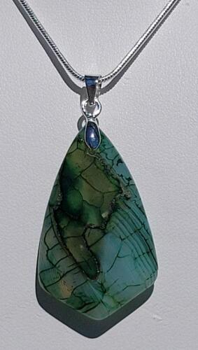24.30ct Green Dragon Vein Agate Inverted Triangle Necklace on .925 Chain - 4