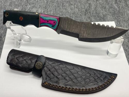 Damascus Steel Fixed-Blade Hunting Knife with Sheath