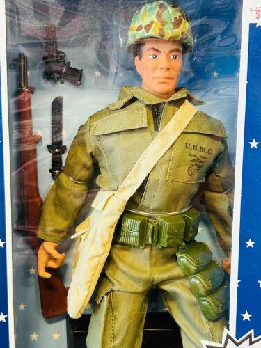 Soldiers of the World U.S. Major General USMC Action Figure, Korean War 1950-1953, Boxed - 3