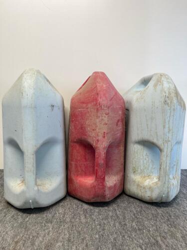 (3) Water/Gas 5 Gallon Plastic Cans