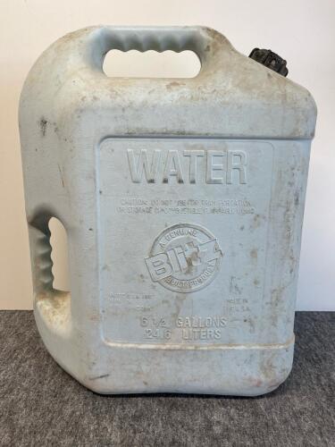 (3) Water/Gas 5 Gallon Plastic Cans - 3