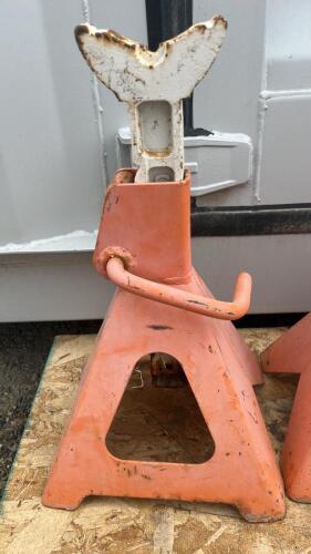 (2) Compressed Air Tanks - (2) Orange Jack Stands - 6