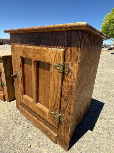 (2) White Clad Oak End Tables - 6