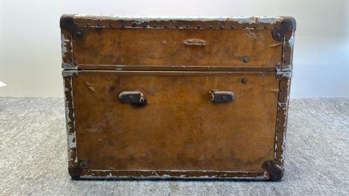 Trunk w/ Amor Plate, Carrier Vest & Other Misc. Items - 3