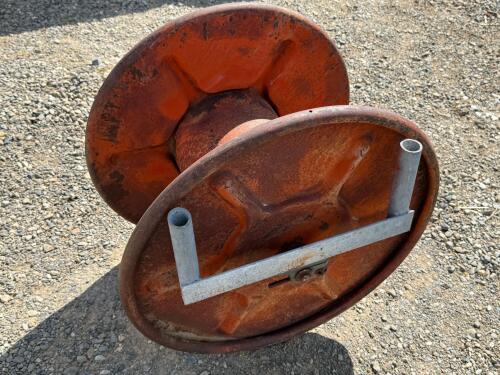 Forester Heavy Duty Steel Hose Reel, Manual Crank, 20 in Diameter, Mounting Bracket, Industrial Grade - 3