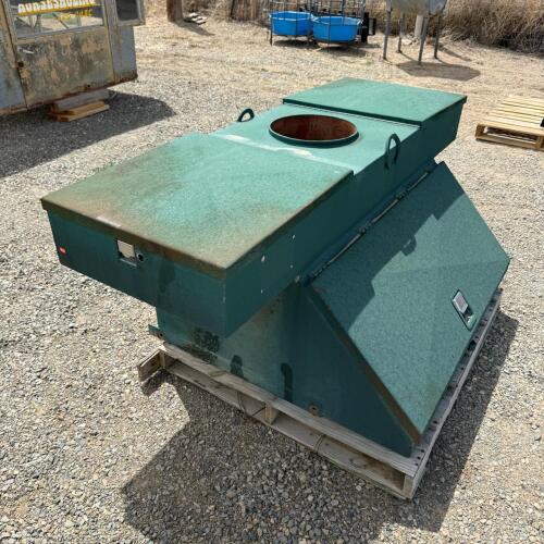Farrier Truck Bed Toolbox / Horseshoe & Tool Storage Box - 3