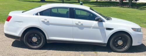 2019 FORD TAURUS - 79K MILES! - 5