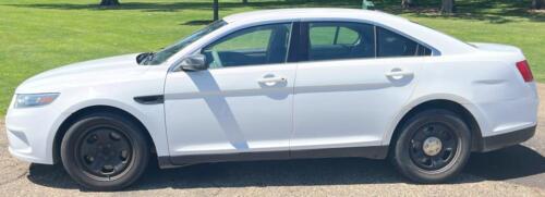 2019 FORD TAURUS - 79K MILES! - 7