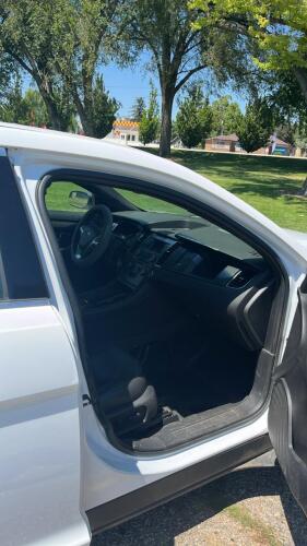 2019 FORD TAURUS - 79K MILES! - 13