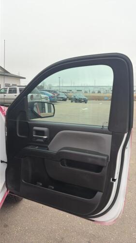2018 CHEVROLET SILVERADO 1500 - 133K MILES! - 17