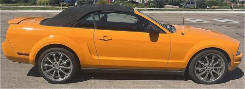 2007 FORD MUSTANG - CONVERTIBLE! - 9