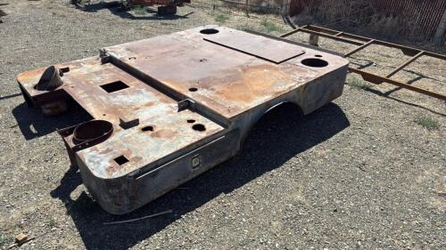 Heavy-Duty Welder Service Body Flatbed with Tool Compartments - 3