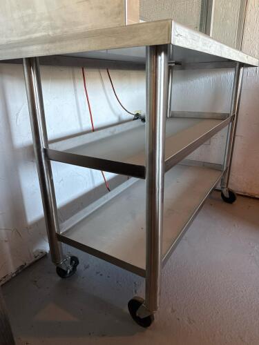 Delfield 384-P Commercial Refrigerated Display Cabinet with Stainless Steel Stand - 5