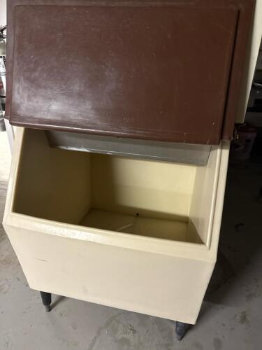 Ross Temp RC-320-SC Commercial Ice Maker - 4