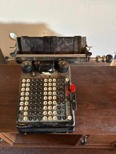 Vintage Burroughs Mechanical Adding Machine