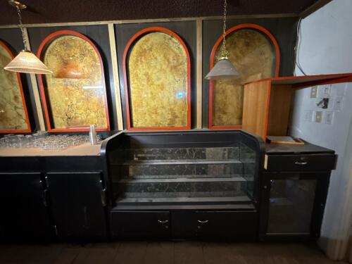 Commercial Back Bar with 5 Door Cooler and Display Shelving - 3