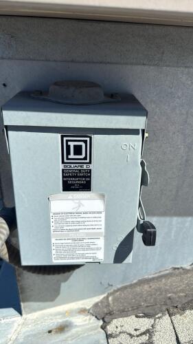 Large Commercial Upblast Roof Exhaust Fan, Galvanized Steel, Westinghouse Disconnect - 16