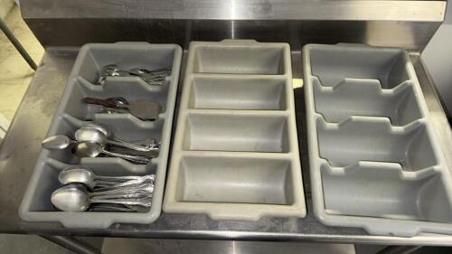 Commercial 4-Compartment Plastic Cutlery Trays and Spoons