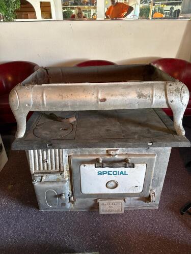 Grand Range Co. SPECIAL Cast Iron Wood-Burning Kitchen Stove, Findlay Ohio, Early 1900s