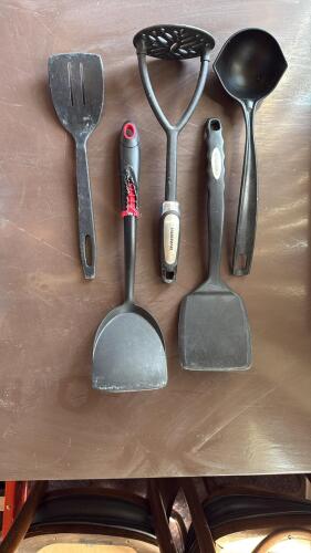Assorted Kitchen Utensils and Cutlery Lot &ndash; 40&ndash;50 Pieces, Mixed Brands - 2