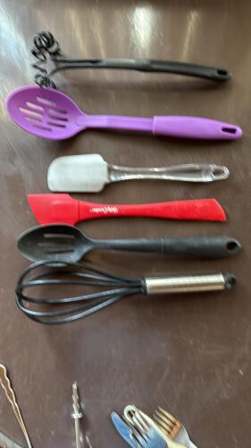 Assorted Kitchen Utensils and Cutlery Lot &ndash; 40&ndash;50 Pieces, Mixed Brands - 5