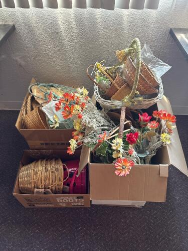 Large Lot of 20+ Woven Baskets w/ Handles, Faux Flowers, Plastic Pails &ndash; Mixed Sizes/Styles