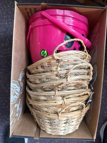 Large Lot of 20+ Woven Baskets w/ Handles, Faux Flowers, Plastic Pails &ndash; Mixed Sizes/Styles - 3