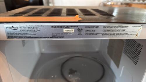 Oster Microwave + High Pointe Microwave - 6