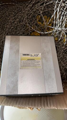 Electric Fence with Thunderbolt Solar 30A 12V Charge Controller and Light Fixture - 3