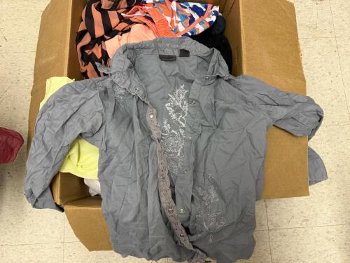 Mixed Lot Levi&rsquo;s Wrangler Volcom Denim Shorts Jackets Tops Sizes S-XL, Women&rsquo;s & Unisex Brands. Women's Costume - 15